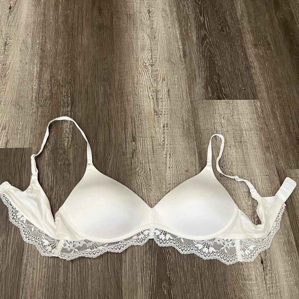 White Lace Maidenform Bra